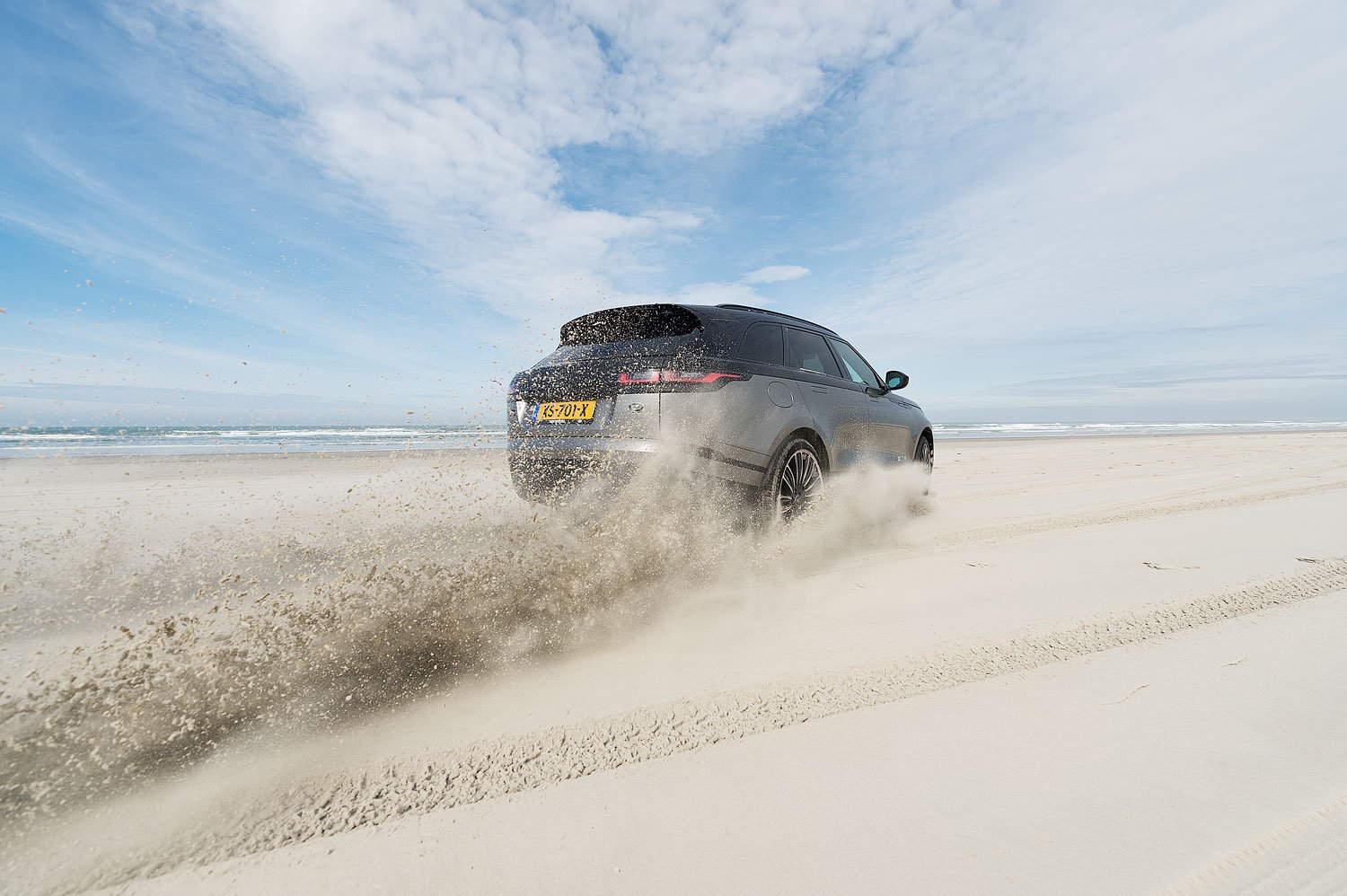 LandRover Groningen — 1