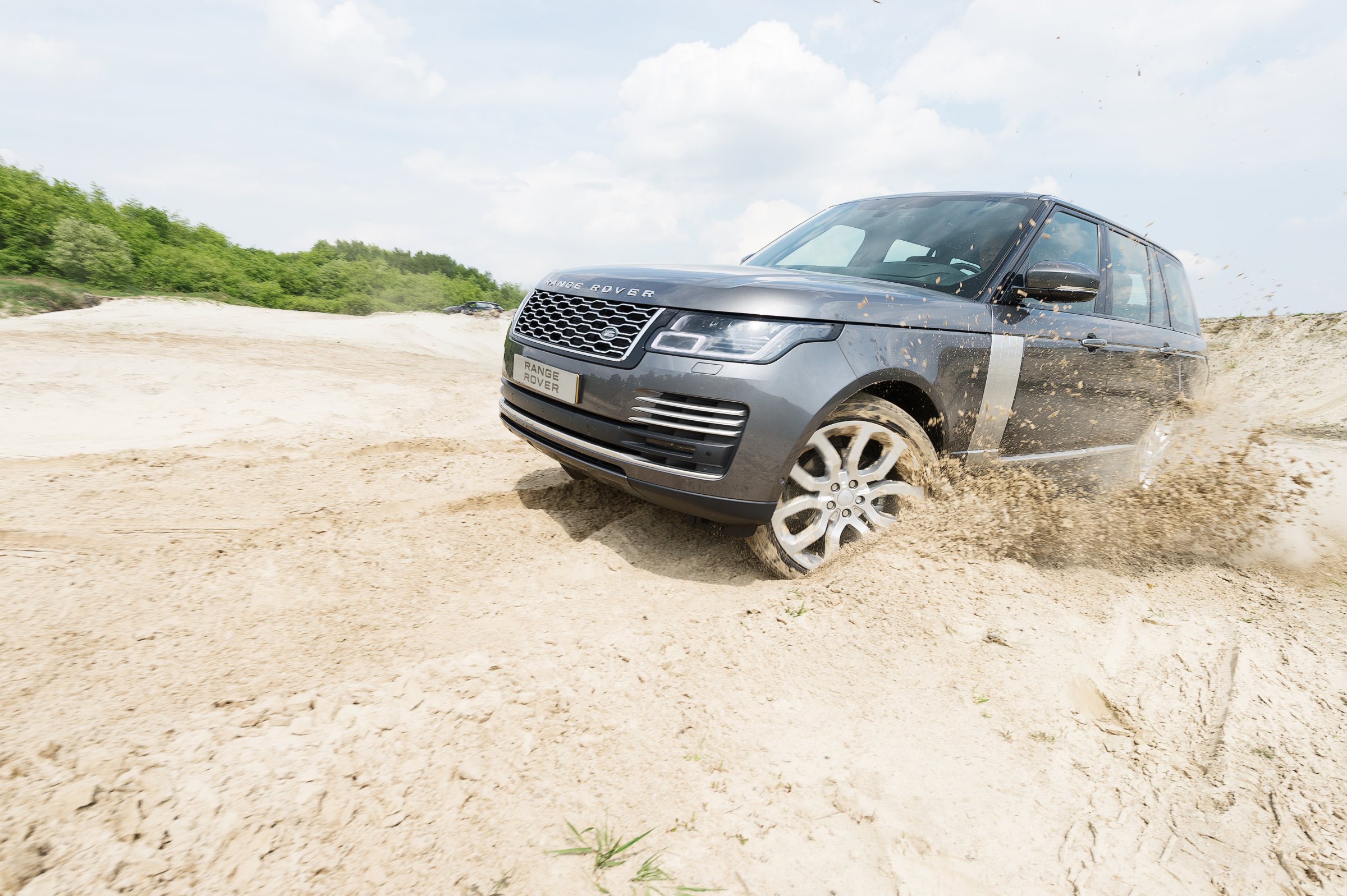 LandRover Groningen — 7